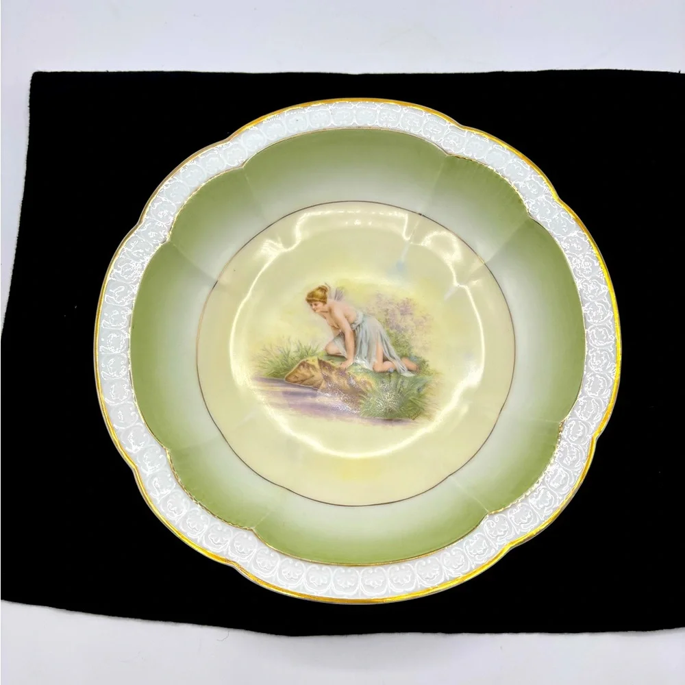 Antique R.C. Carmen Bavaria bowl c1900 based on Psyche at Nature's Mirror.